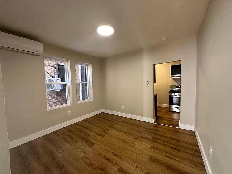 Building Photo - 18 Reed St