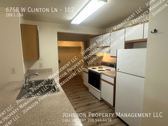 Building Photo - 6758 W Clinton Ln