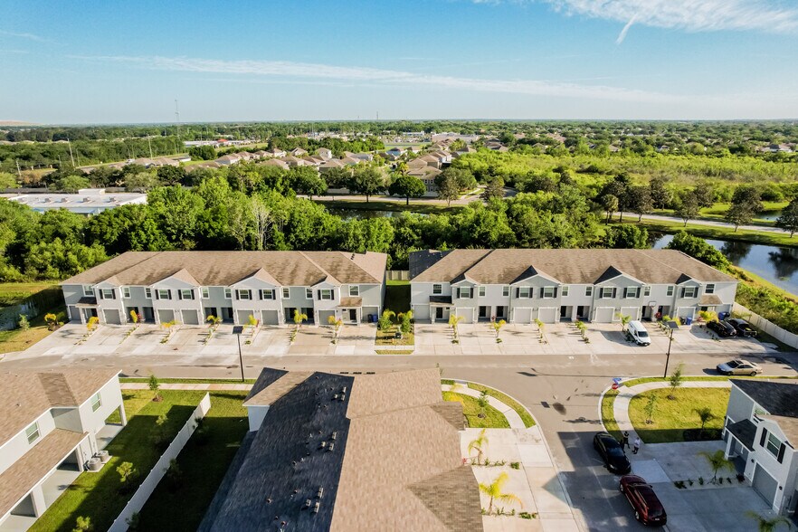 Building Photo - 11861 Mountain Retreat Ln