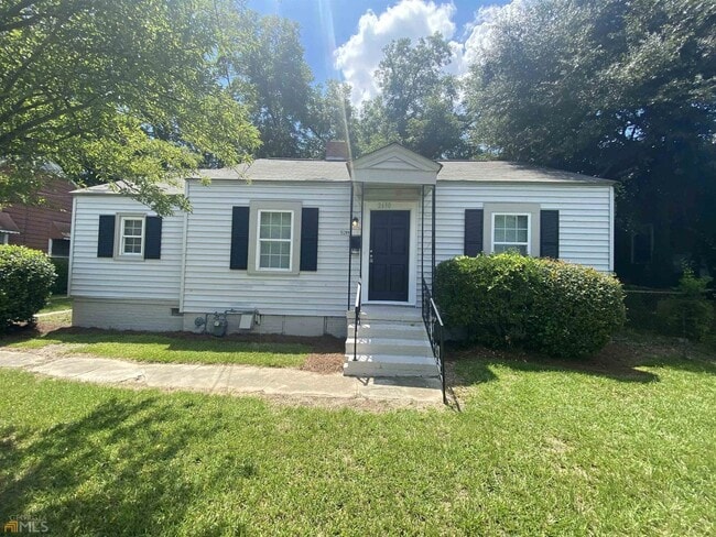 Building Photo - 2690 Suwanee Ave