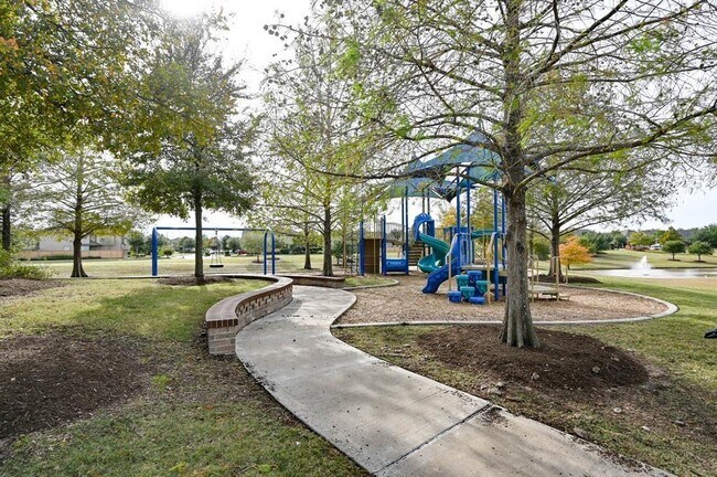 Building Photo - 6431 Calgary Woods Ln