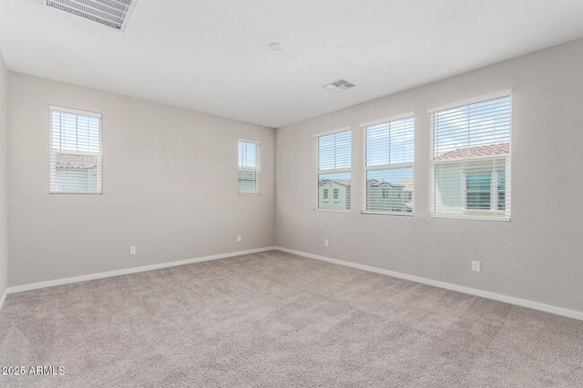 Building Photo - 4833 S Ferric
