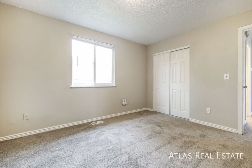 Building Photo - 14782 E Elk Pl