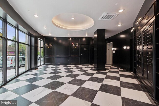 Building Photo - 367 W Hortter St