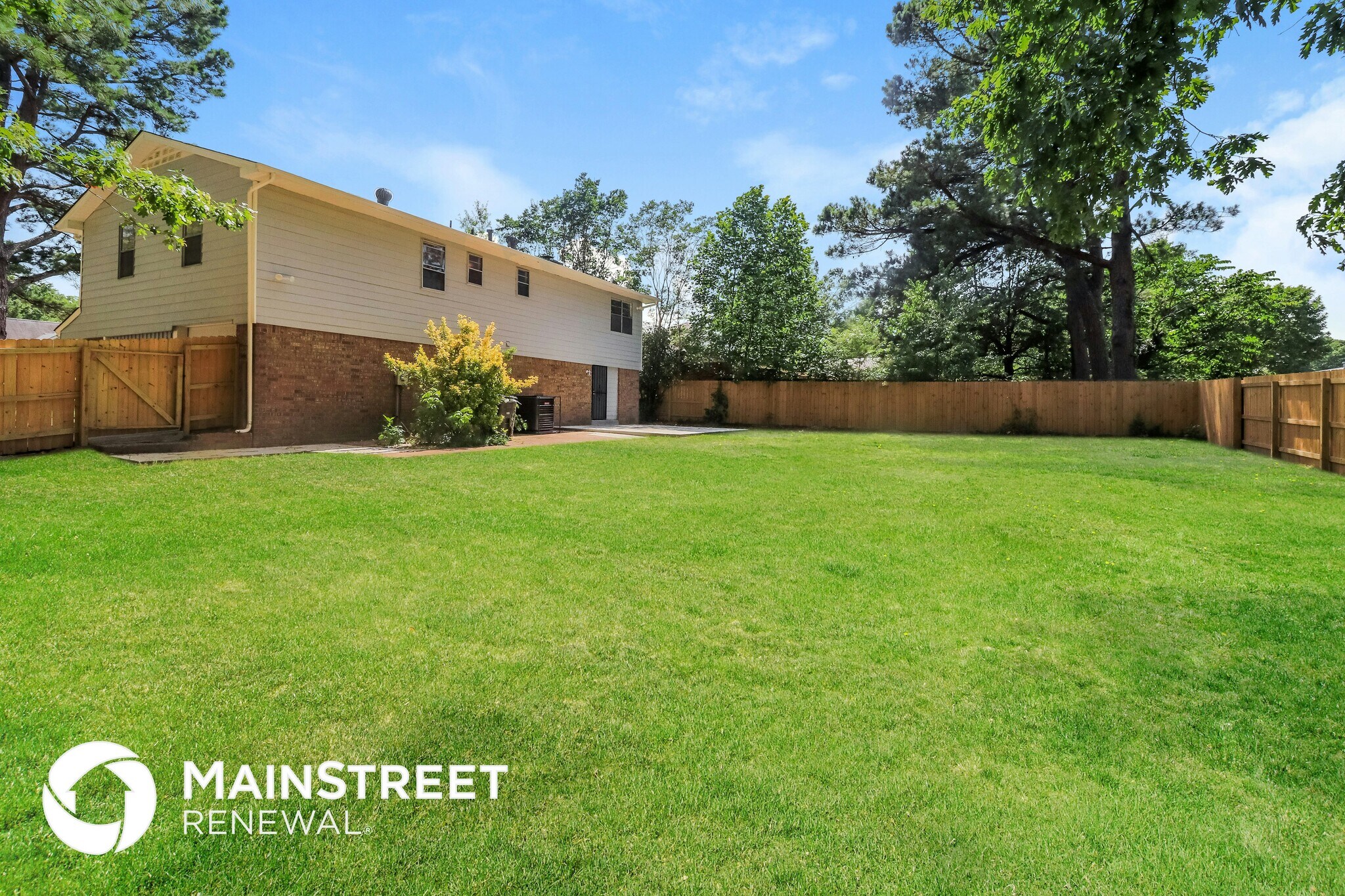 Building Photo - 5380 Albemarle Dr