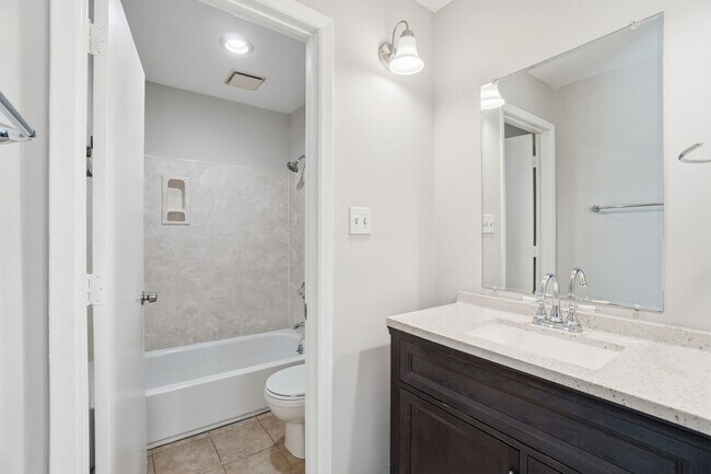 Building Photo - Spacious Condo • Pool Community • Prime Location