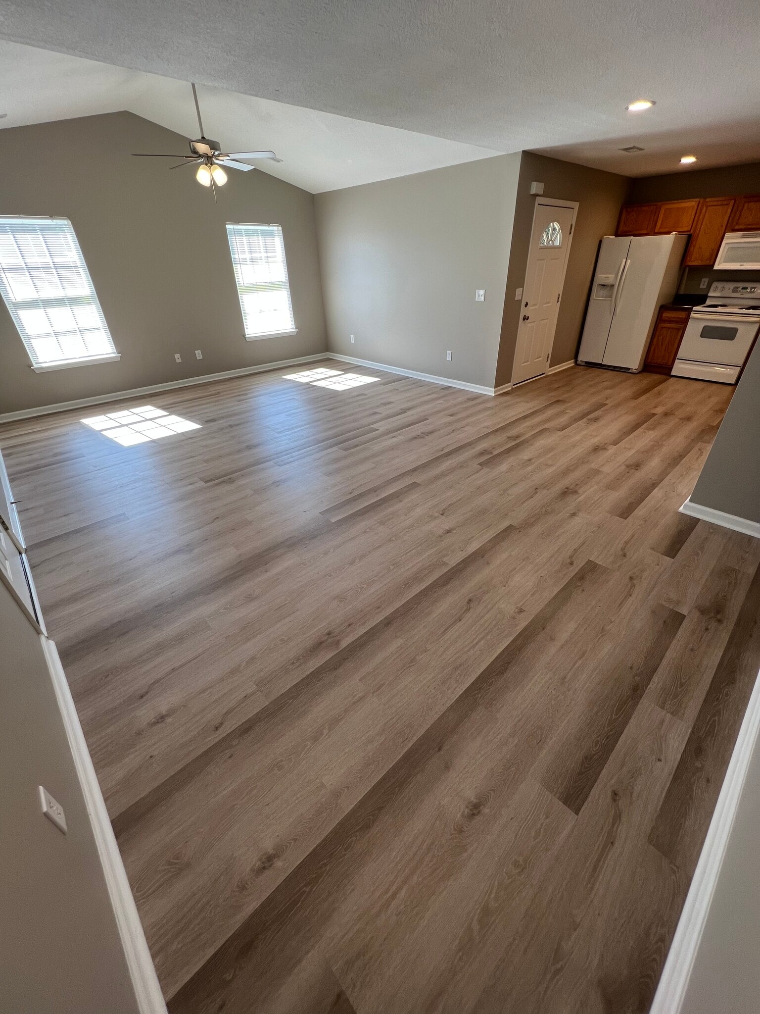 Main Living - 2A Circleview Dr