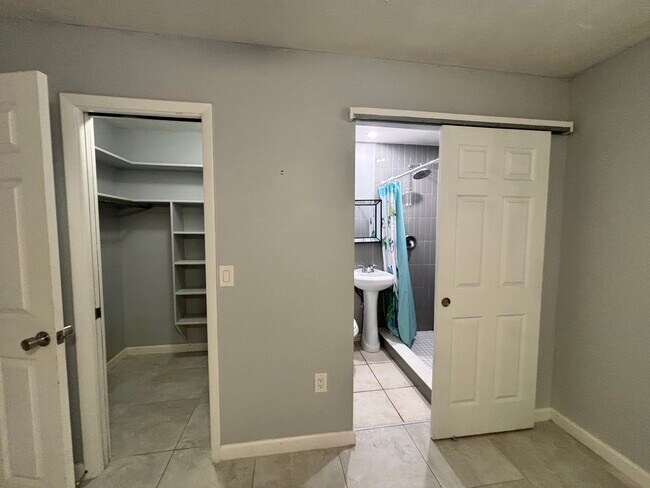 Building Photo - 3059 Gypsy St