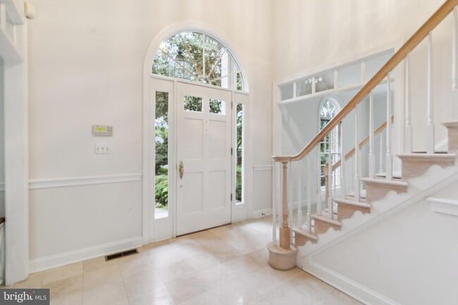 Building Photo - 4427 Brookside Dr