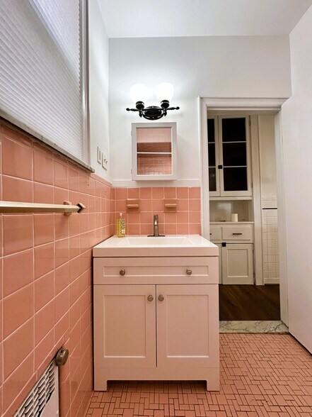 Building Photo - 167 N 15th St