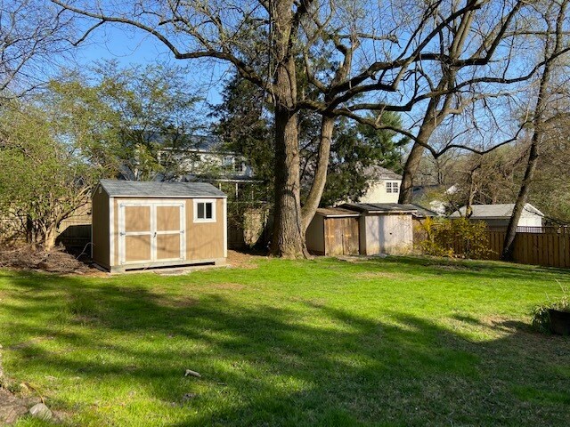 Building Photo - 10805 Pearson St