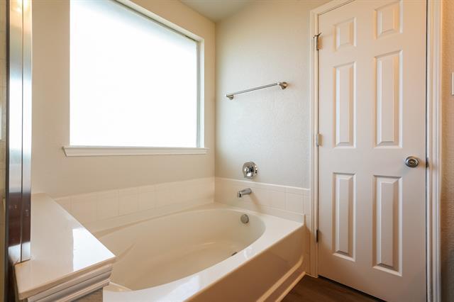 Building Photo - 1513 Kittyhawk Dr