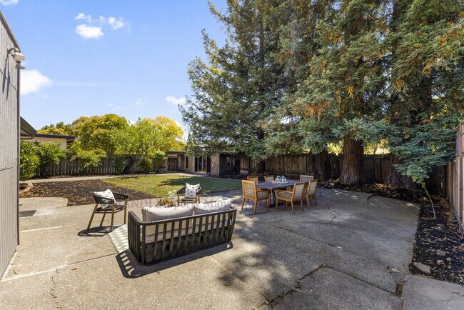 Building Photo - Central Novato Home with Large Yard and A/C!