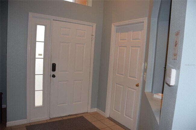 Building Photo - 1214 Solana Cir