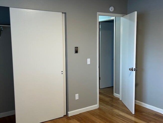 Building Photo - 3437 Redwood Ave