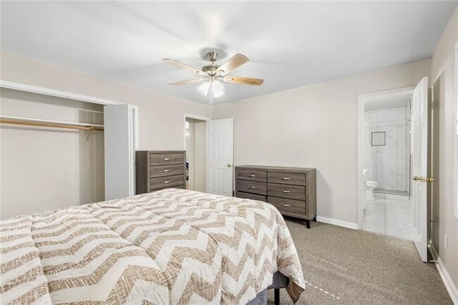 Building Photo - 1246 Elgin Way