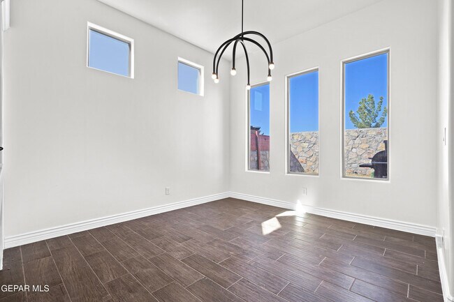 Building Photo - 13445 Emerald Crystal Dr