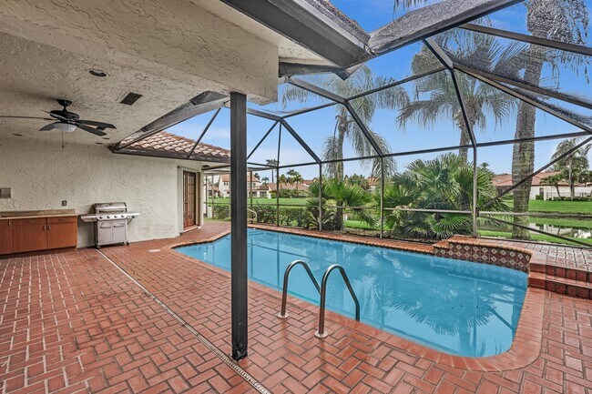 Building Photo - 22595 Esplanada Cir