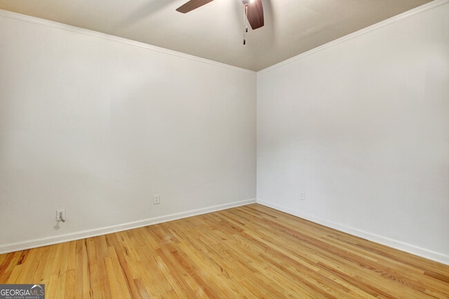 Building Photo - 500 Circle Dr