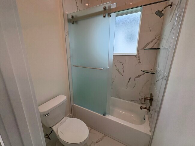 Building Photo - 547 Sanctuary Golf Pl