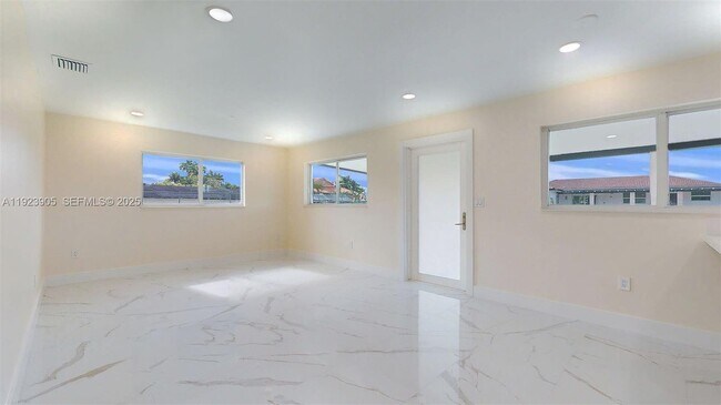 Building Photo - 3801 SW 132nd Ave