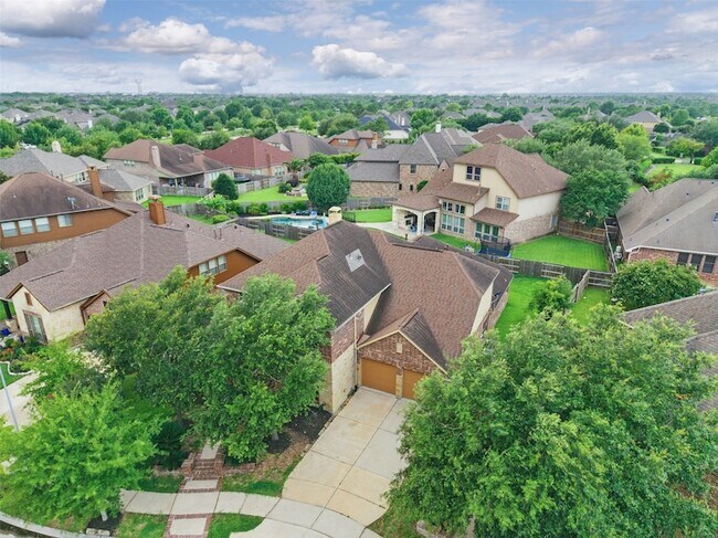 Building Photo - 19014 Ridge Cove Ln