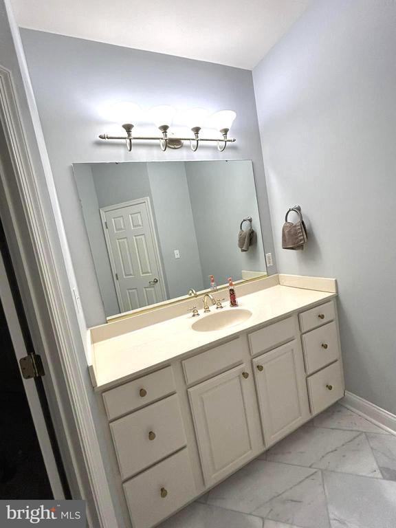 Building Photo - 15401 Jamies Way