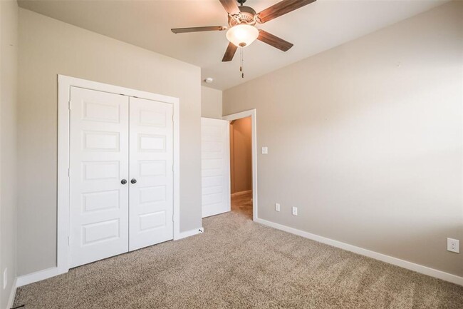 Building Photo - 117 Wickersham