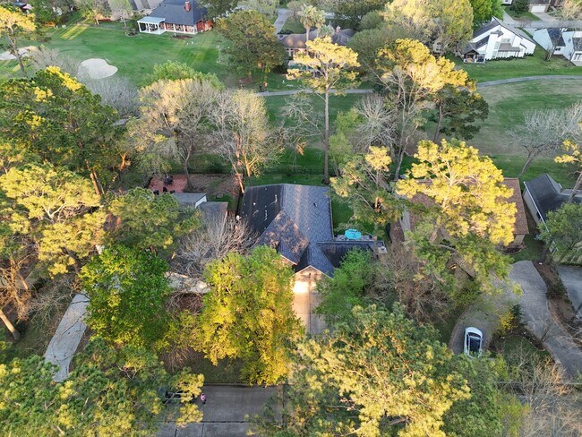 Building Photo - 199 Springs Edge Dr