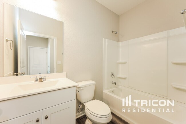 Building Photo - 7439 Boa Holw