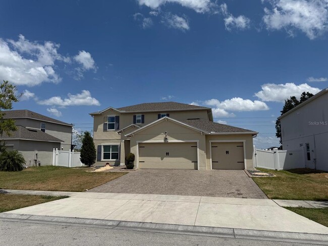 Building Photo - 350 Blue Lake Cir