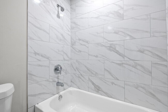 Building Photo - 2213 Kenneth Ave S