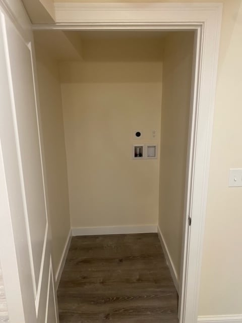 Building Photo - 520 Main St