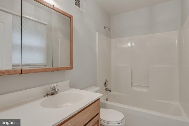 Building Photo - 20421 Kings Crest Blvd