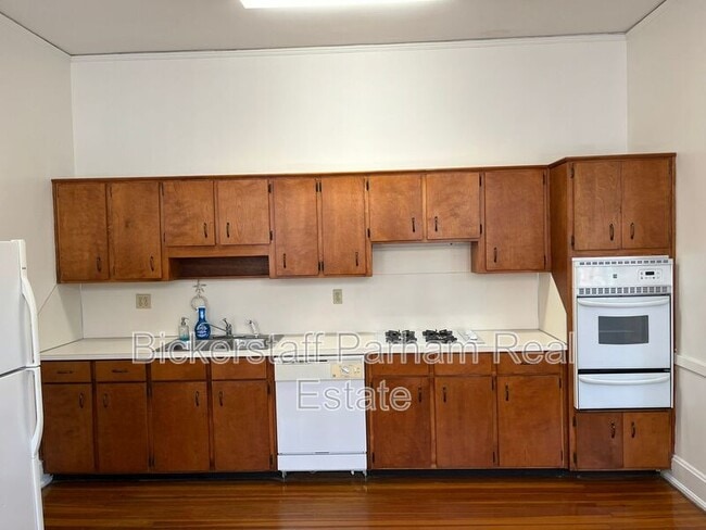 Building Photo - 1310 Stark Ave