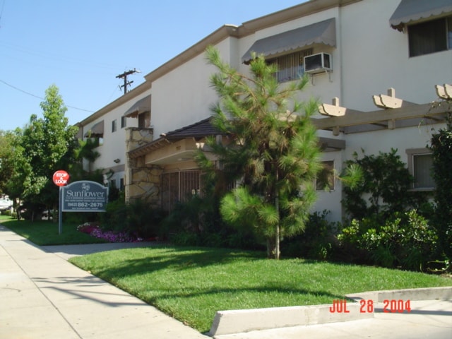 Building Photo - Sunflower Apartments