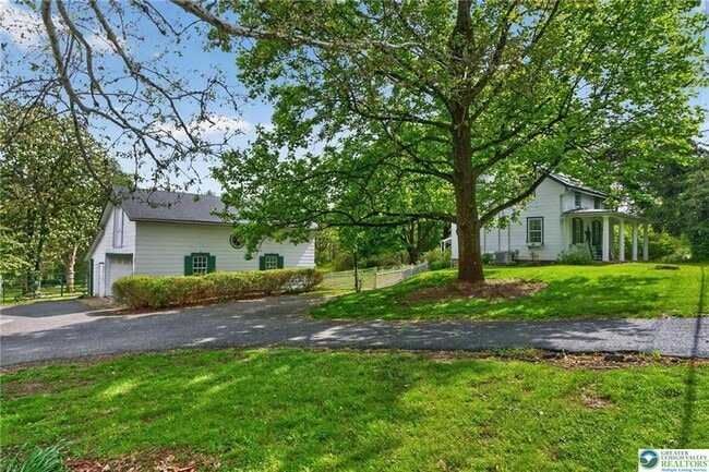 Building Photo - 5686 Cetronia Rd