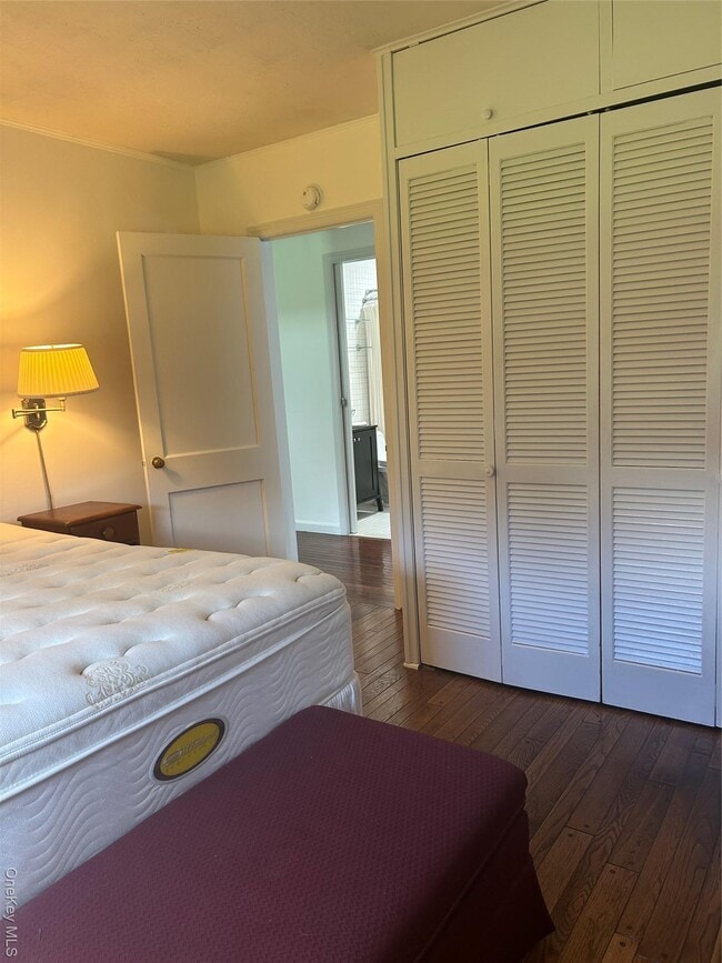 Building Photo - 1406 NY-82