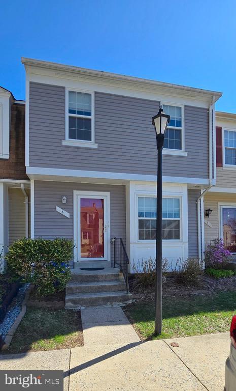 Building Photo - 3 Birdseye Ct