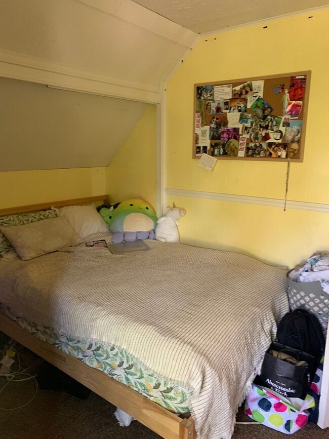 Building Photo - Sunnyland 5BR Near Trader Joe's – Walk to Schools, Private Yard, Pet Friendly | Pre-Leasing Aug 2026