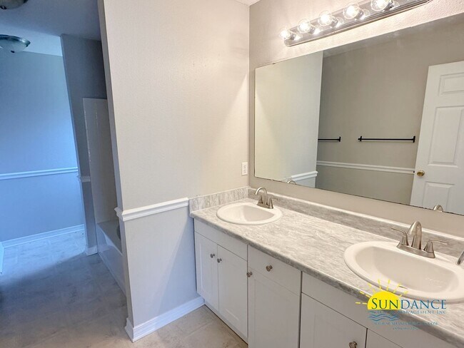 Building Photo - 7692 Chablis Cir