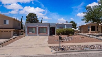 Building Photo - 903 Agua Caliente Dr