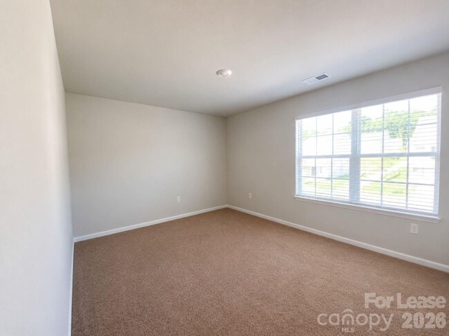 Building Photo - 5044 Wolfridge Ave