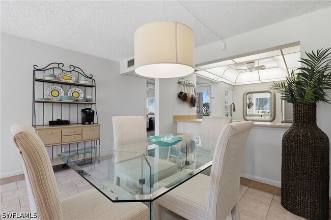 Building Photo - 1086 Forest Lakes Dr
