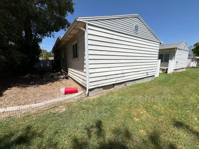 Building Photo - 1597 W 12800 S