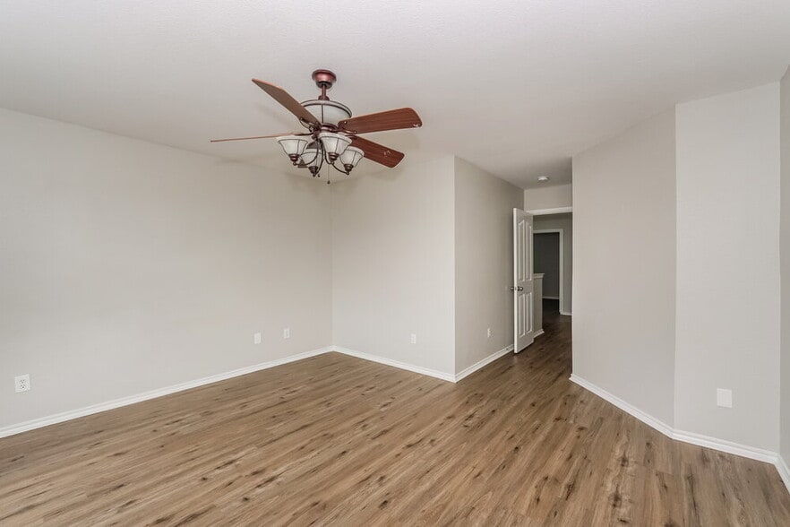 Building Photo - 6357 Claire Dr