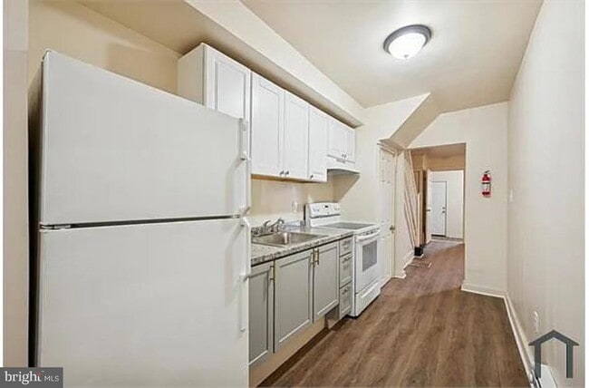 Building Photo - 1112 Johnson St