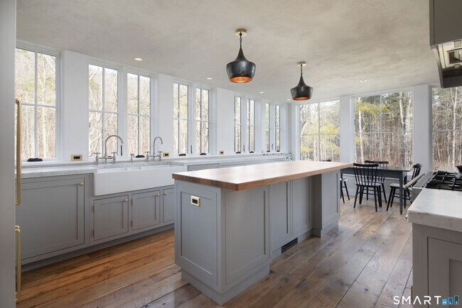 Building Photo - 40 Music Mountain Rd