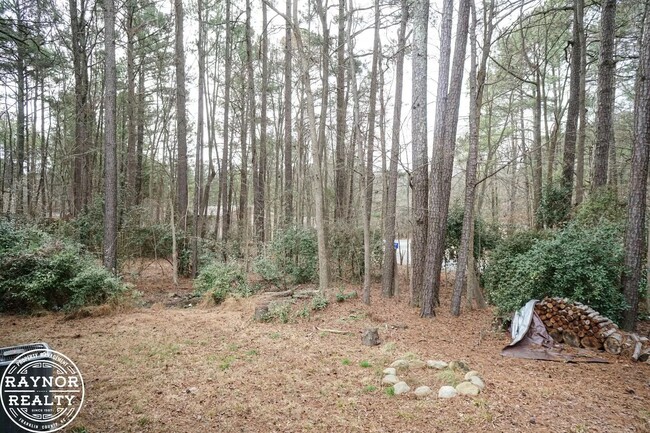 Building Photo - 1724 Legion Rd