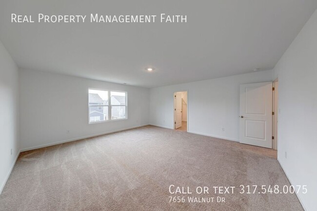 Building Photo - 7656 Walnut Dr
